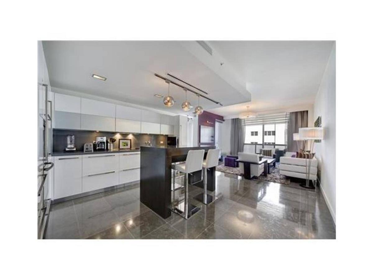 Apartahotel Luxury Boutique Collins Ave Miami Beach